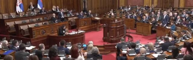 Скупштина прихватила Извештај о преговорима, Вучић поручио да ће борба за ЗСО бити тешка