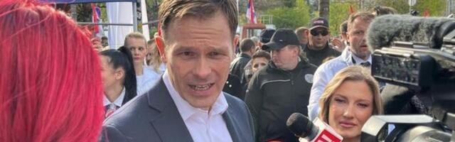 MINISTAR MALI POSETIO ŠTAND POŠTANSKE ŠTEDIONICE NA SVENARODNOM SABORU: Otkrio za "Novosti" koji štand mu je omiljeni (VIDEO)