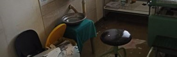 POPLAVA U ZGRADI POLIKLINIKE DOMA ZDRAVLJA