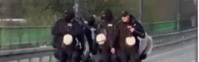 "Kao iz kafane da se vraćaju": Snimak policajaca sa Starog savskog mosta koji komentariše cela Srbija (VIDEO)