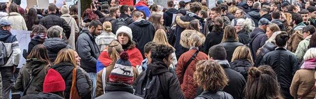 FOTO, VIDEO: Dijaspora uz studente – skup podrške održan i u Ljubljani