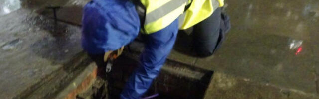 Policija Velike Britanije hapsila pobunjene građane koji su sekli optičke kablove