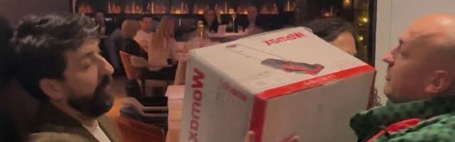 Niko nije mogao da veruje šta je Desingerica doneo na poklon Amidžiću povodom rođenja ćerke