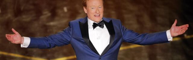 Voditelj Konan O' Brajen ismejao direktora Netfliksa: "Tede, prvi put si u bioskopu?" (VIDEO)