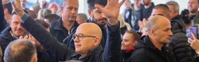 "DOSTA JE BILO NASILJA I BLOKADA, ODGOVOR ĆE DOBITI 29. MARTA I BIĆE JAČI NEGO IKAD" Vučević u Selevcu: Biće 10:0 za Srbiju, našu porodicu