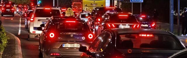 AMSS UPOZORAVA: Zbog predstojećih praznika narednih dana očekuju se veće gužve na granicama