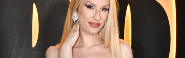 "ISMEVALE SU ME PUMPADŽIJE I CARINICI!" Rada Manojlović prošla kao bosa po trnju zbog jedne stvari