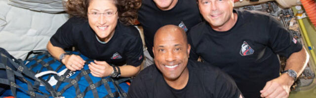 Астронаути се враћају кући