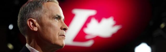 OVO ĆETE VIDETI SAMO JEDNOM U ŽIVOTU: Premijer i vođa opozicije drže se za ruke i drhte od bola!