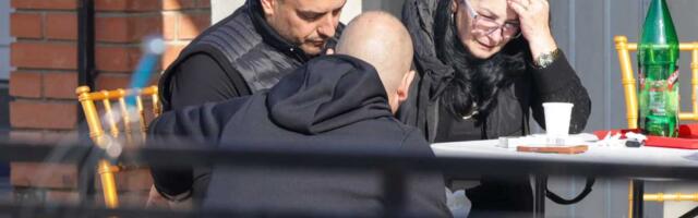 DARKO LAZIĆ NE ODVAJA SE OD OVIH STVARI PREMINULOG BRATA: Ne ispušta iz ruku ono što je pripadalo Draganu