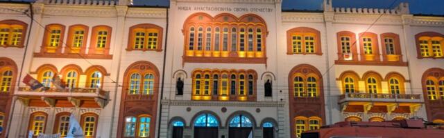 Sopranu Katarini Jovanović otkazan koncert u Matici srpskoj jer je sinoć pevala na protestu ispred Rektorata (VIDEO)