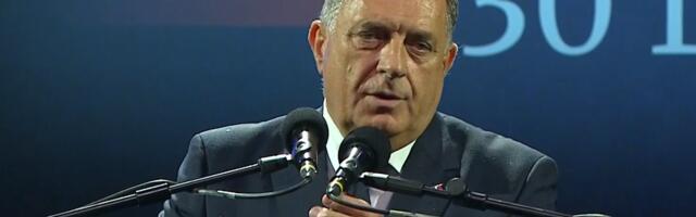 Dodik: Majka mi je u komi