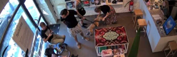 PRETUČEN POZNATI NOVINAR U CENTRU BEOGRADA: Objavio snimak iz kafića, pa obelodanio šta je razjarilo napadača - Jedna rečenica bila okidač  (video)