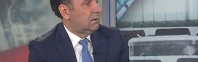 Funkcioneri se vakcinišu za primer: Gde je kraj?