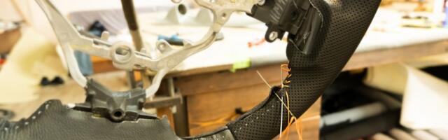 Kako da sami popravite iscepani kožni volan