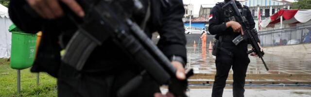 (UZNEMIRUJUĆI VIDEO) Eksplozija besa: Rulja linčovala silovatelja - Odsekli mu genitalije pa ga vukli kroz selo