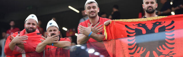 Srbi zabezeknuti: Kakav bosansko-albanski skandal! Region bruji o podlom transparentu