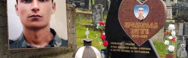 VENCI ZA PALOG JUNAKA Godišnjica pogibije borca Branislava Negića koji je dao život za Kosovo