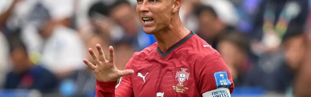 SNIMAK KOJI GLEDA CEO SVET! Pogledajte kako je Ronaldo reagovao kada su ga upitali za Mesijev rekord - reakcija je ZAPALILA PLANETU! (VIDEO)