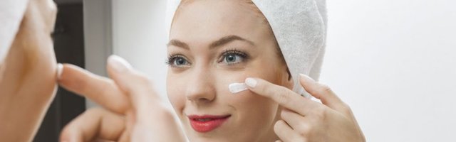 Pravilna tehnika: Kako naneti proizvode za negu da biste pojačali njihov efekat?