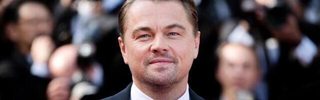 Holivudski zavodnik pustio stomak: Ljubav s mlađom (FOTO)