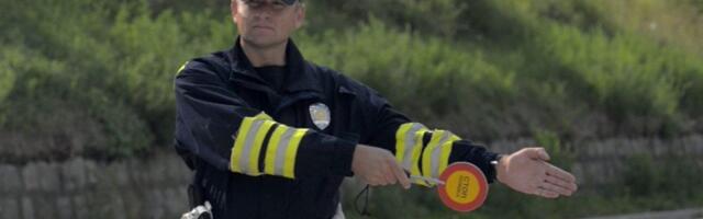 Pijan vozio moped! Ovoliko je "naduvao", policajci mu otkrili još jedan prekršaj