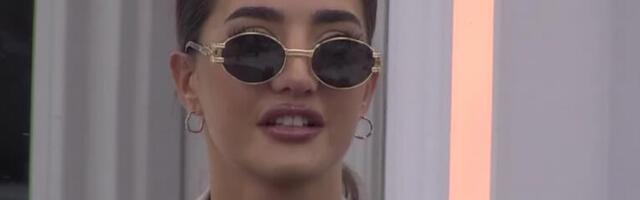 OVU FOTOGRAFIJU ANĐELE ĐURIČIĆ GLEDATE NA SOPSTVENU ODGOVORNOST: Crnogorka prevazišla sve BIZARNE fetiše iz Zadruge!