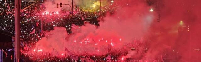 VELIČANSTVENE SLIKE SA SVENARODNOG SABORA OTIŠLE U SVET: Beograd 12. aprila bio primer jedinstva i ljubavi prema otadžbini (FOTO)