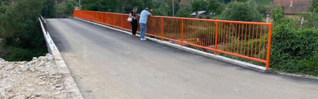 Most u Radovnici se raspada tri godine nakon renoviranja koje su platili 40.000 evra