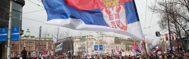 Vučić gradio moć na korupciji, studenti kandiduju lustraciju