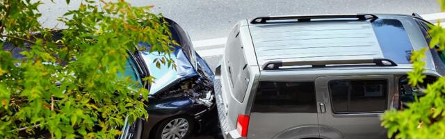 Kada auto strada na parkingu u gradu: zašto potpuno kasko osiguranje nije luksuz