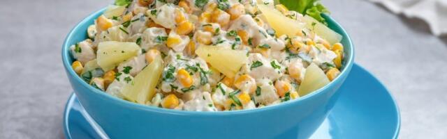 Kremasta Metropol salata: Bogat ukus uz jednostavne sastojke - savršen prilog uz pečenje