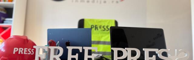 Promocija romana Marka Vidojkovića i rođendan IN Medija na Trgu slobode u Inđiji