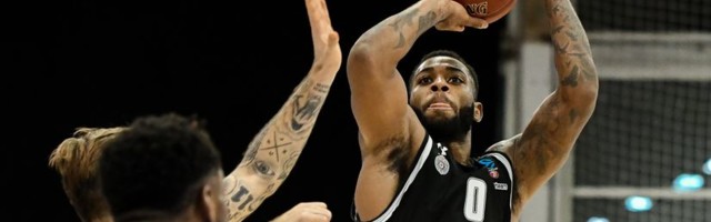 POLUVREME: Burž – Partizan