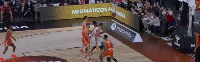 Kodi se "raspucao" u Valensiji: Ovo su sve trojke Amerikanca u prvoj četvrtini!