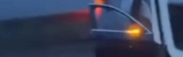 Težak sudar kod Umke: Slupali se kamion i automobil! (VIDEO)