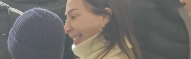 EVO KO JE U CECINOM DOMU IZVUKAO PARICU IZ ČESNICE! Pevačica sve objavila i fanovima čestitala Božić: U pravim je rukama