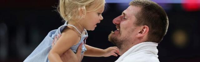 TATA ZA PRIMER: Jokić oduševio sve (VIDEO)