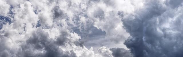 Vreme sutra: Nakon hladnog jutra, promenljivo ali toplije, uveče naoblačenje