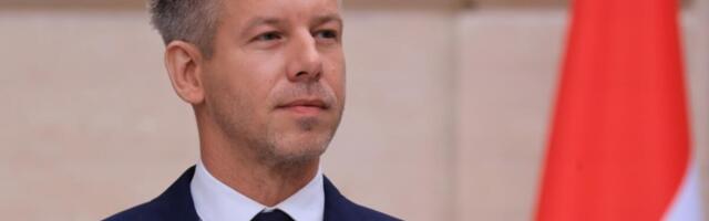 Od Erdogana REVOLVER, a od Šahbaza... Peter Mađar dobio nesvakidašnje poklone od moćnika - "OSTALO IH JE SAMO..."