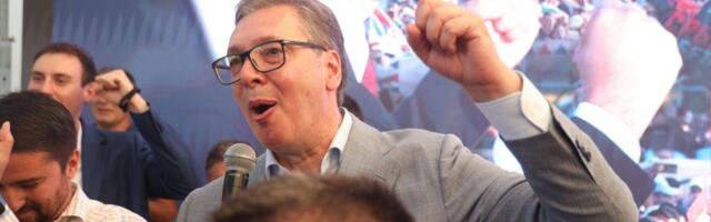 Vučić tvrdi da MMF prognozira Srbiji najveću stopu rasta u Evropi naredne godine.