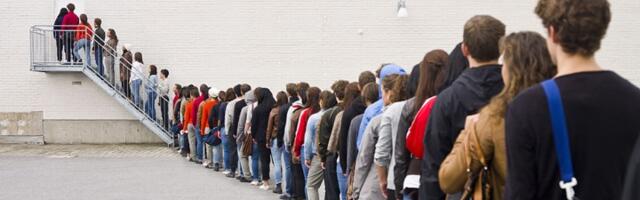 "Mladi neće da prave decu u Vučićevoj diktaturi"