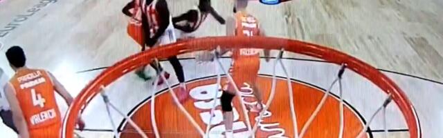 Zvezda oštećena protiv Valensije? Pogledajte kako je Miler-Mekintajer zaustavljen u napadu za pobedu /VIDEO/