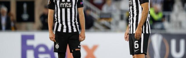 Moskva u Antaliji – susret Zorana Tošića i Bibarsa Natha na utakmici crno-belih (FOTO)