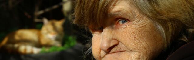 "Svaki dan, svako jutro, ja sam tužna. Nema na mom licu osmeha" Sreli smo baku Rufiju, živi u bedi na Senjaku