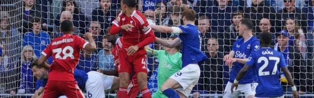 Liverpul je crven! Van Dajk slomio Everton u 100. minutu (VIDEO)