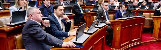 Opozicija u Skupštini: Vlast pokušava da se predstavi kao evropska