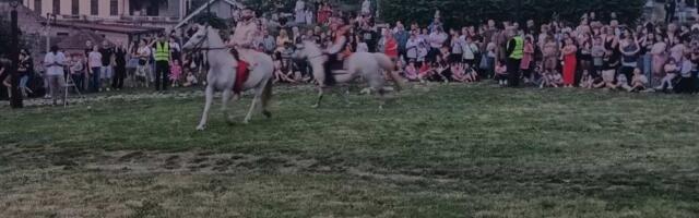 Venčanje iz bajke: Nestvarna slika mlade i mladoženje iz Lazarevog grada