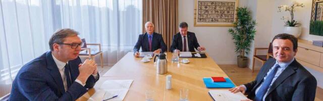 Vučić: U Briselu bilo i fizičkih obračuna, Tači na Dačića, Bisljimi na Petkovića, pa skočim i ja