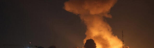 Израел и САД почели да уништавају иранска нафтна постројења